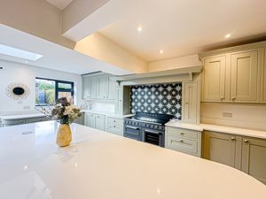 Photo 32- click for photo gallery